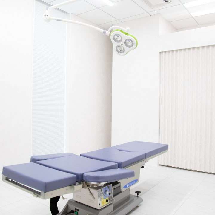 金沢にある美容外科の手術台